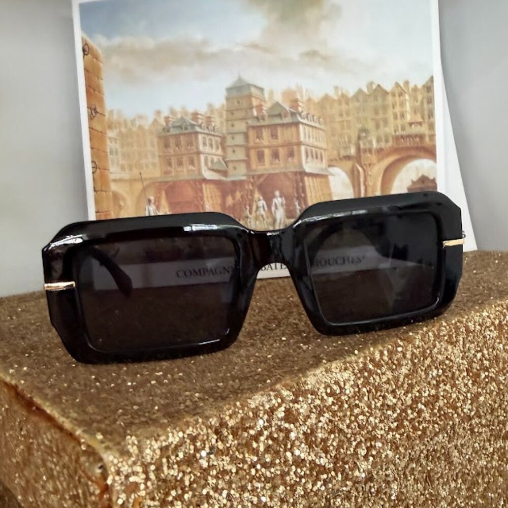 Black Oversized Square Sunglasses Gold Logo Accent Statement Frame - Picture 3 of 7